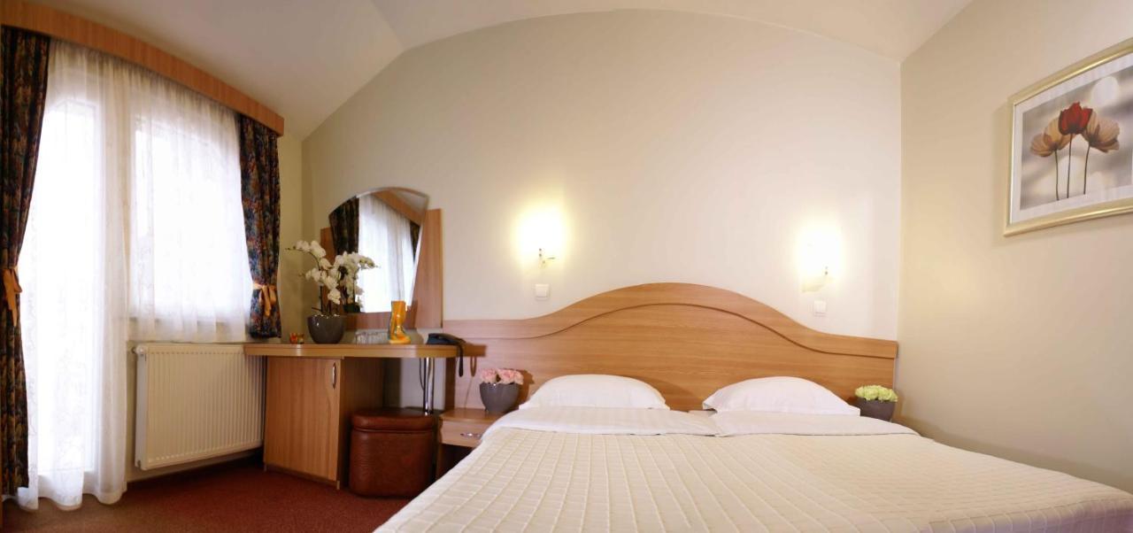 Villa Brussels ديفا المظهر الخارجي الصورة