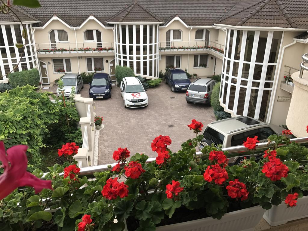 Villa Brussels ديفا المظهر الخارجي الصورة