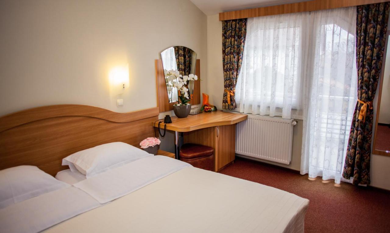 Villa Brussels ديفا المظهر الخارجي الصورة